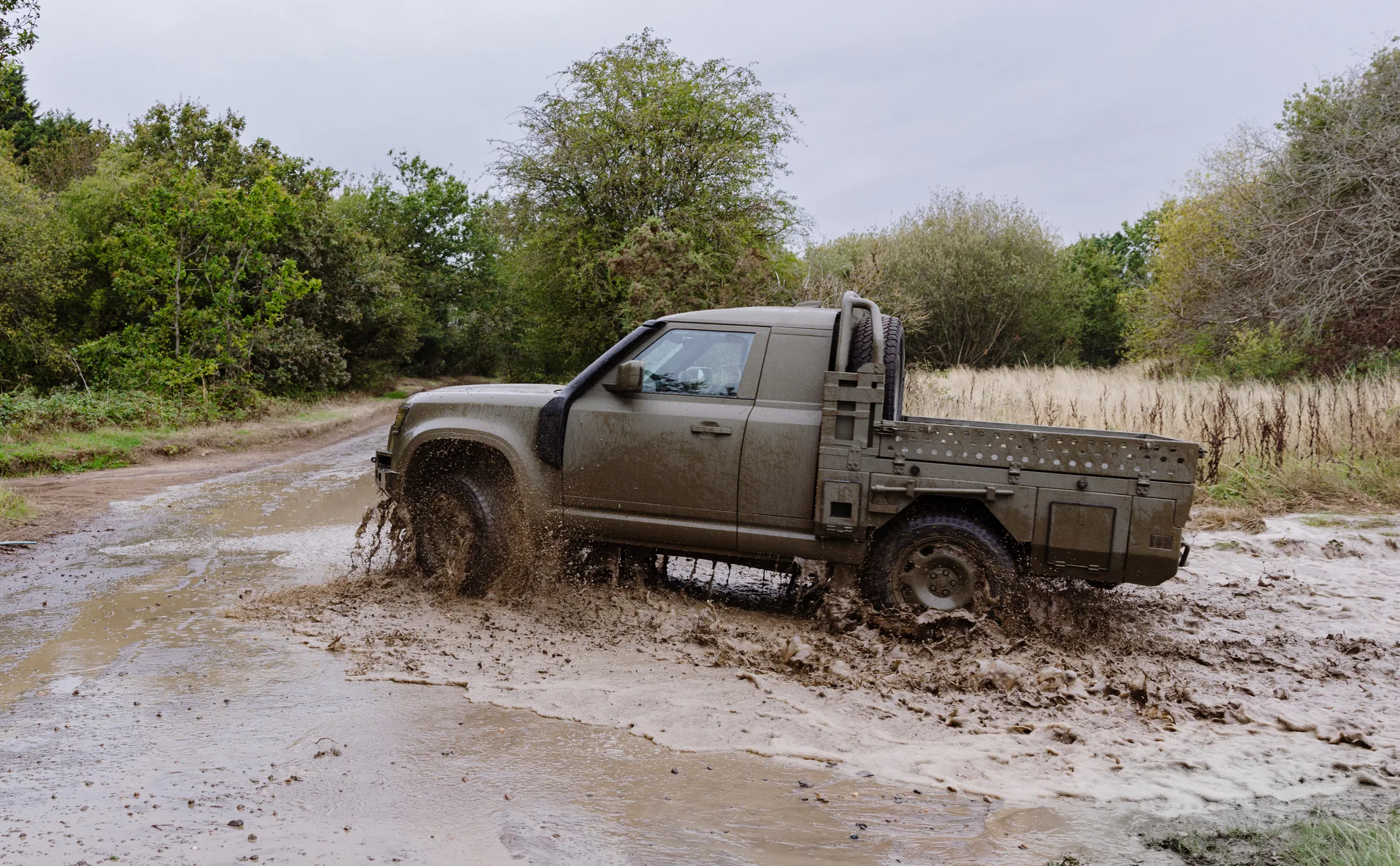 Defender Wolf Series II Utility 05