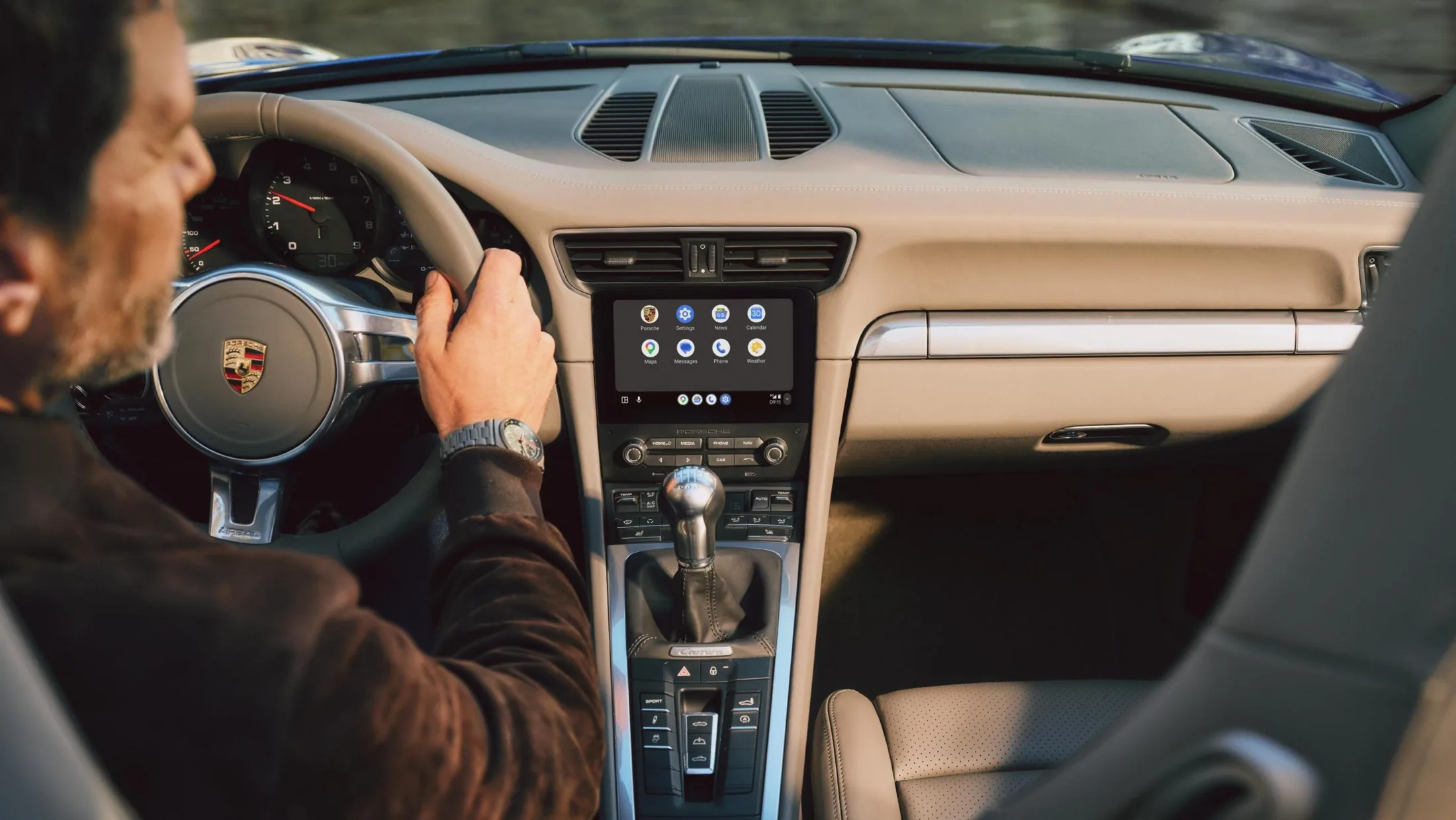 Porsche’s older 911s get a wireless CarPlay upgrade