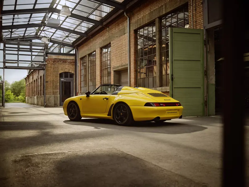 Porsche 993 Speedster yellow