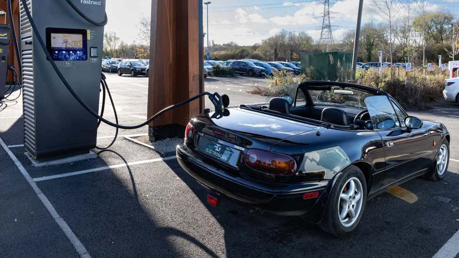 Mazda MX-5 NA electric conversion