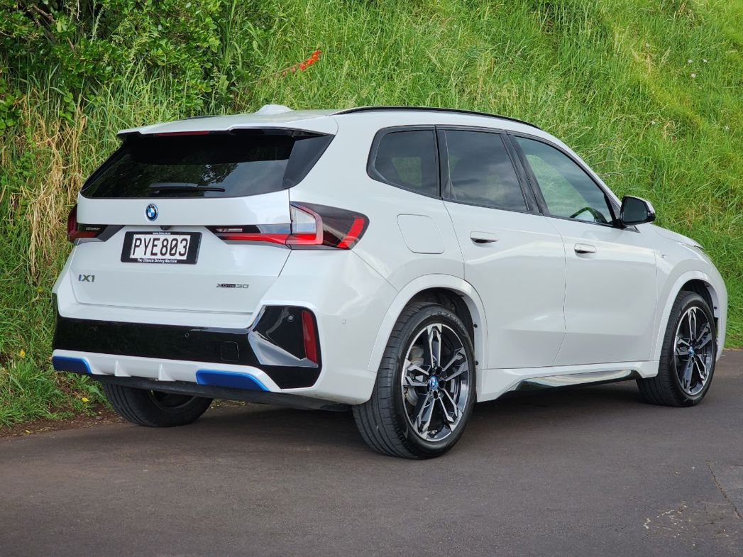 BMW iX1 xDrive 30.