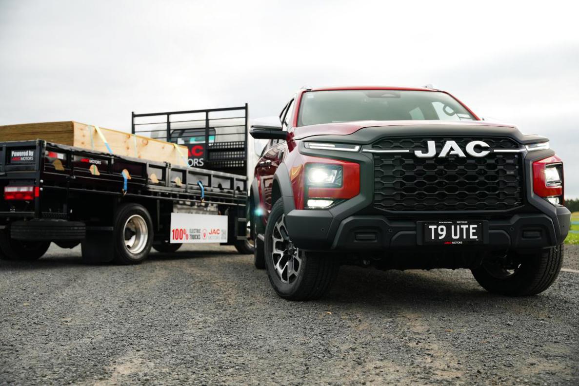 Jac T9 ute.
