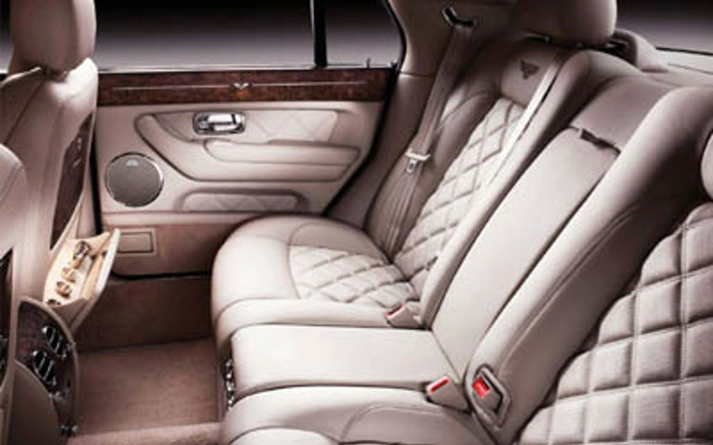BENTLEY ARNAGE 2009 4-Door Sedan 4SA FINAL SERIES_