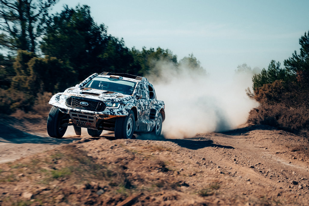  El buen aceite: Ford Ranger Raptor va a un Rally Raid - Guía de autos conducidos