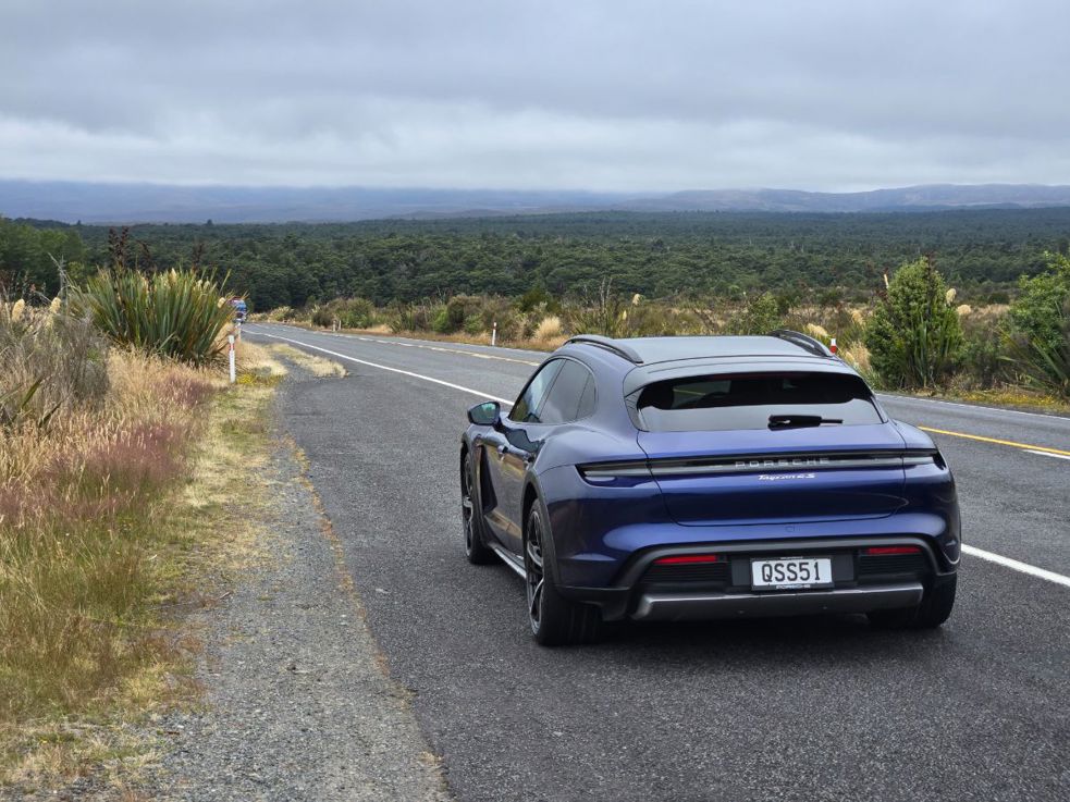 Porsche Taycan 4S Cross Turismo road trip: Auckland-Wellington.