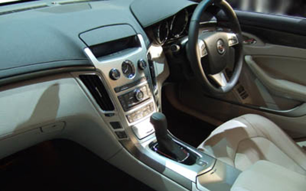 CADILLAC CTS 2010 4-Door Sedan