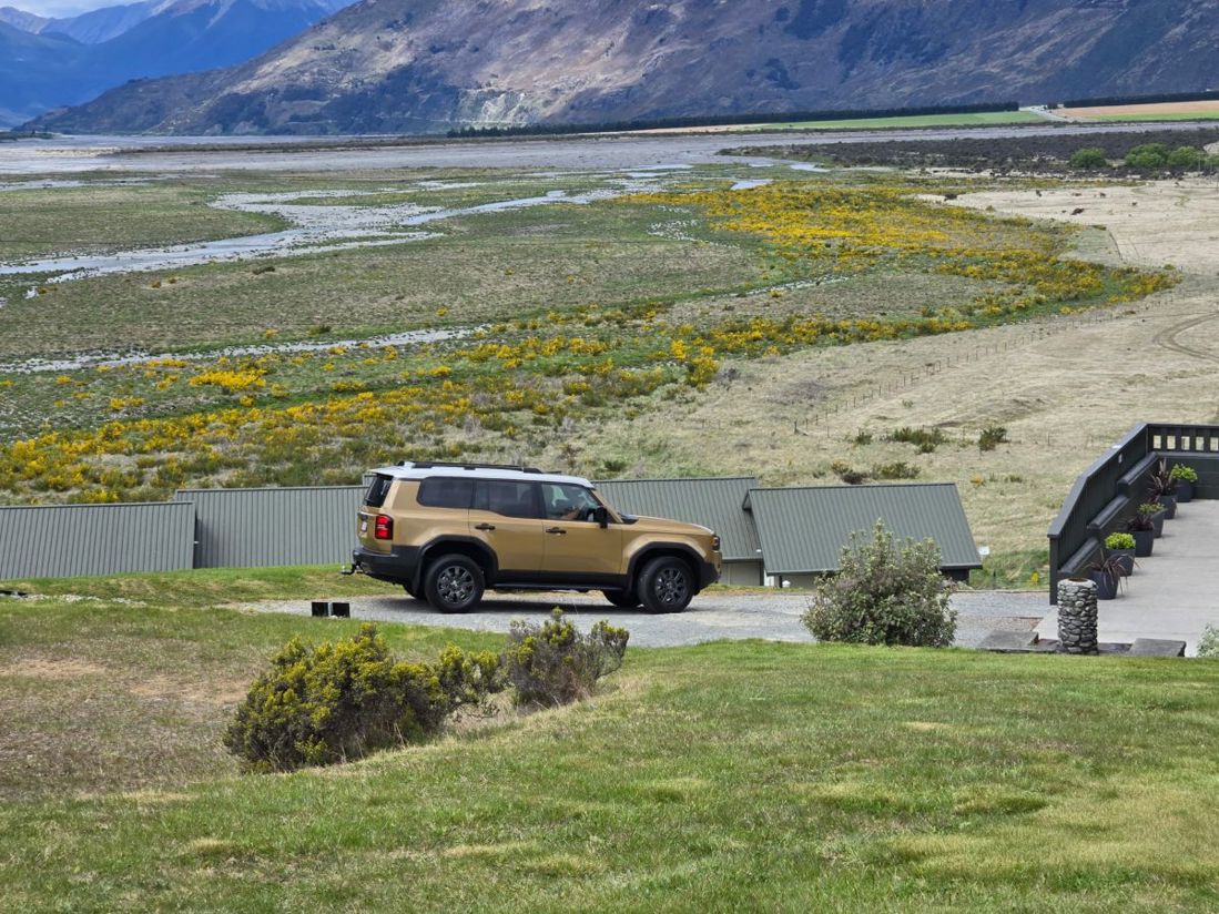 Toyota Land Cruiser Prado Hybrid.