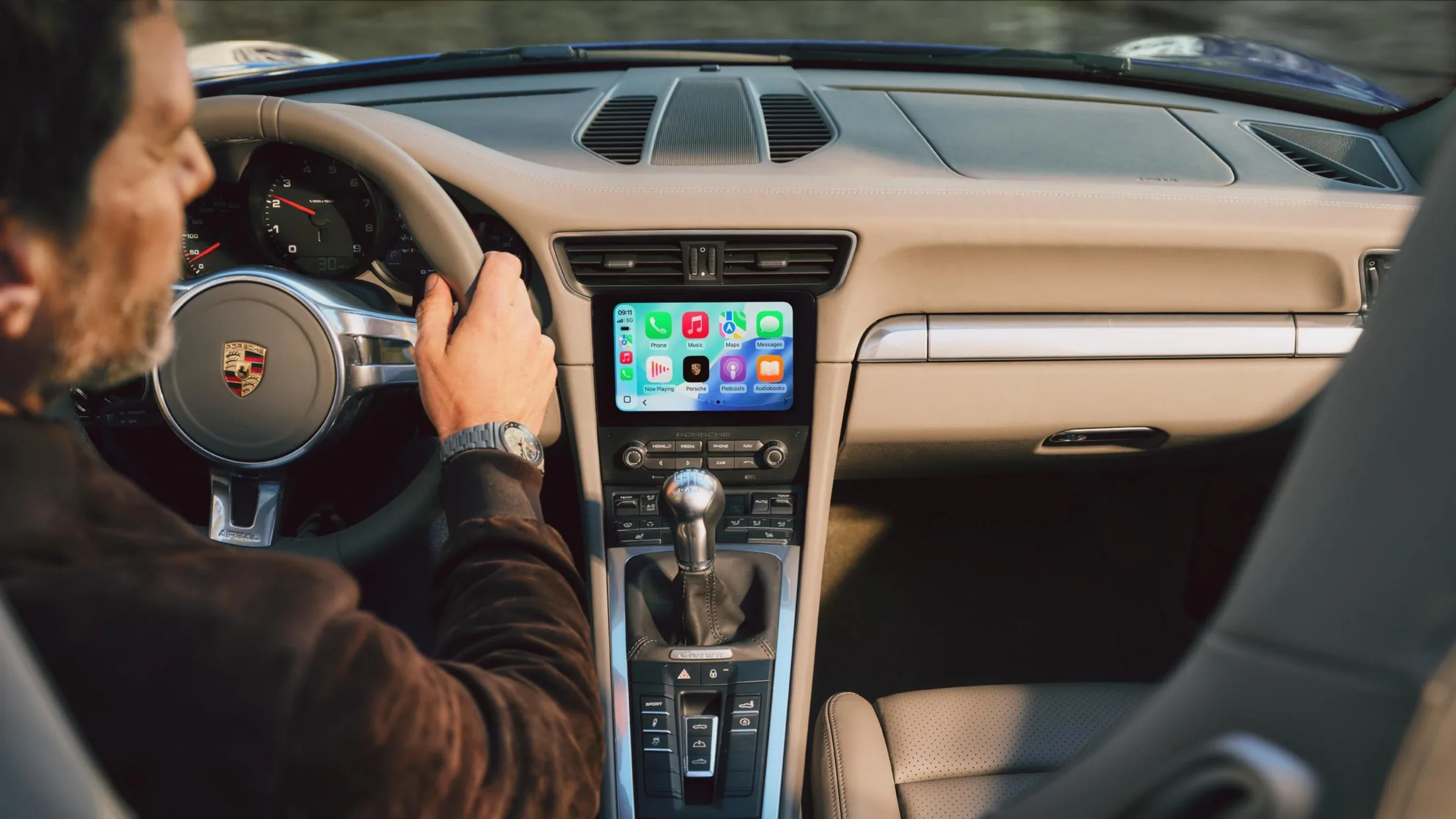 Porsche’s older 911s get a wireless CarPlay upgrade
