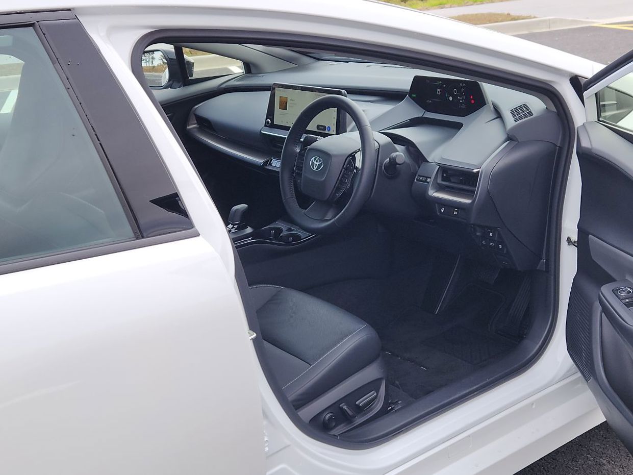 Toyota Prius Z PHEV.