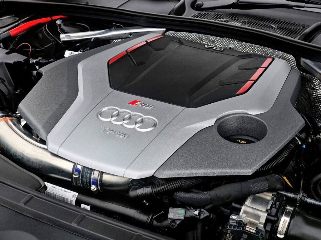 Audi RS 4 Avant Competition Plus review: automatic gearbox, manual