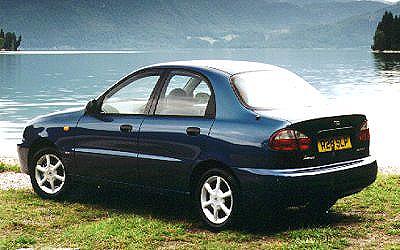 A DAEWOO LANOS vehicle