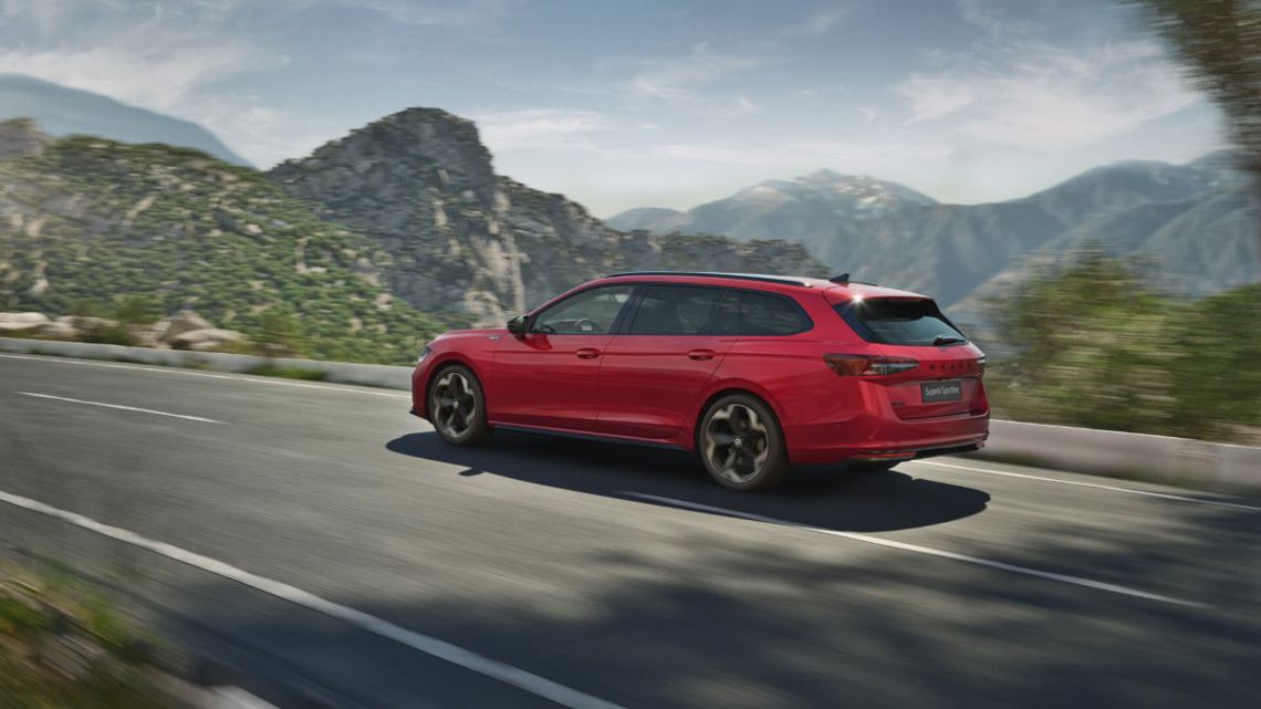 Skoda Superb wagon.