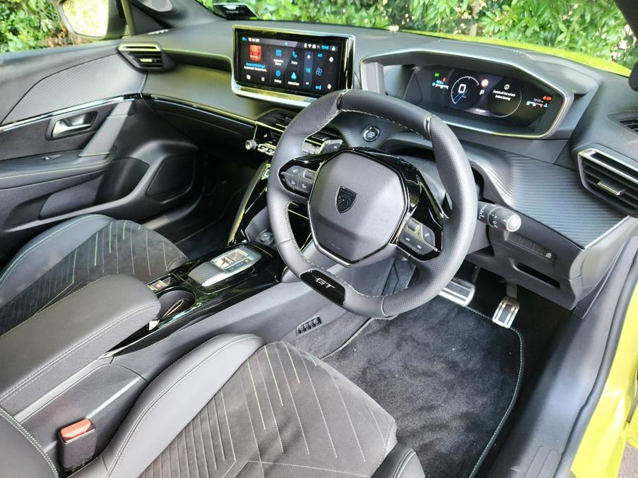 Peugeot 208 Hybrid