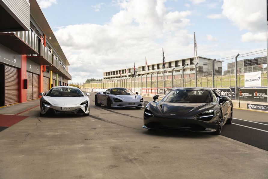 McLaren 750S and Artura.