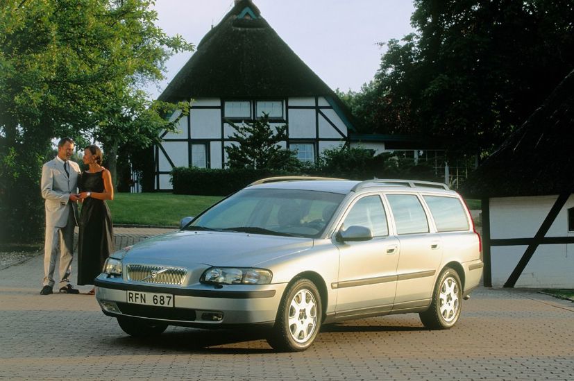 Volvo V70.