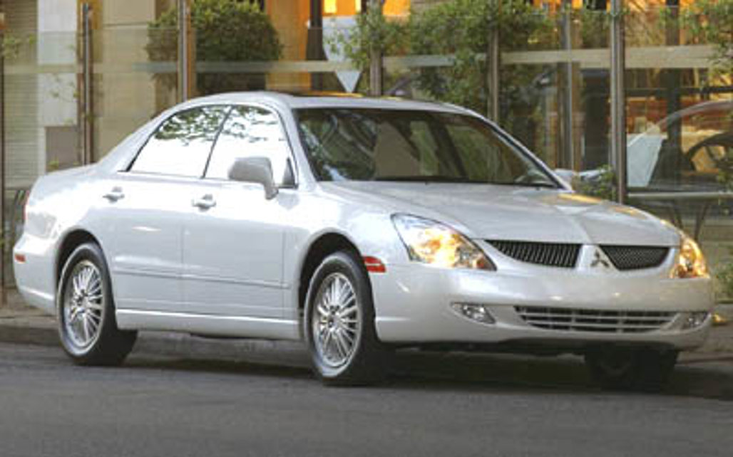 MITSUBISHI DIAMANTE 2004 4-Door Sedan 4SA XI.
