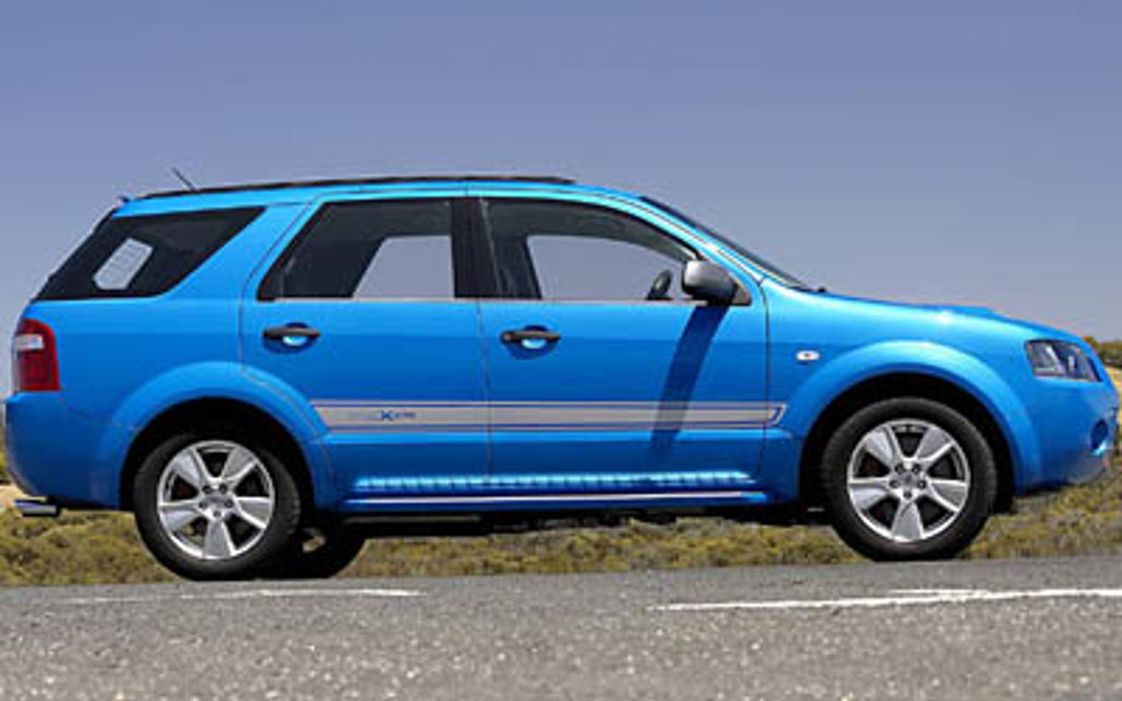 FPV F6 X 2008 5-Door SUV