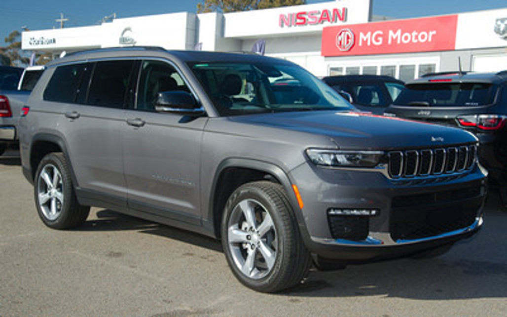 JEEP GRAND CHEROKEE 2023 5-Door SUV