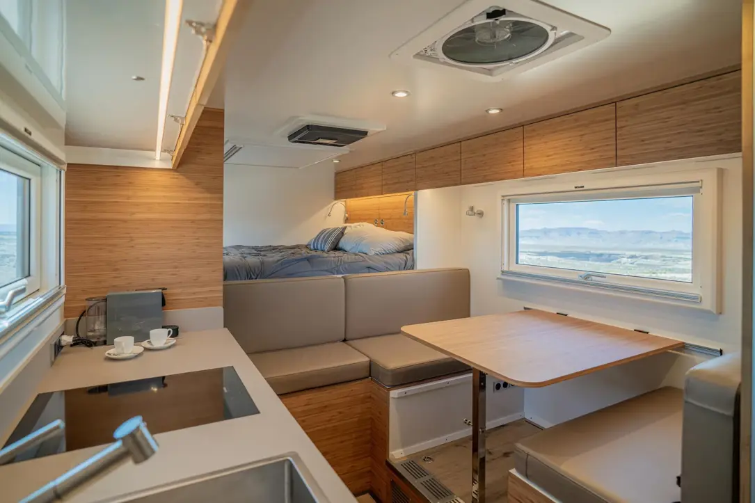 Avela/KRUG camper