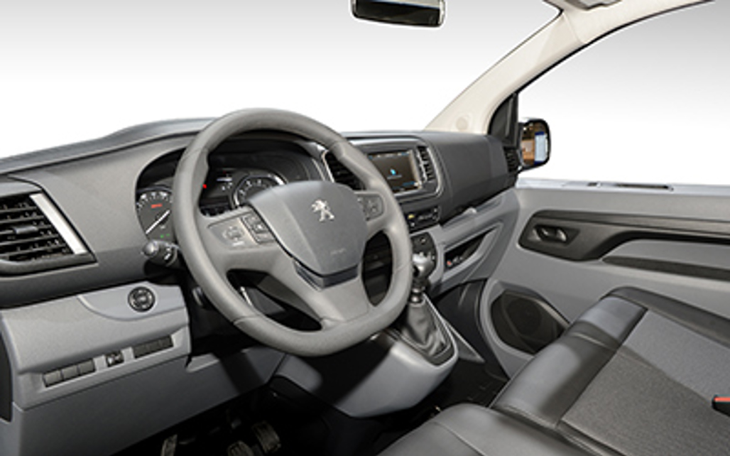 PEUGEOT EXPERT Driven Car Guide peugeot-expert-driven-car-guide