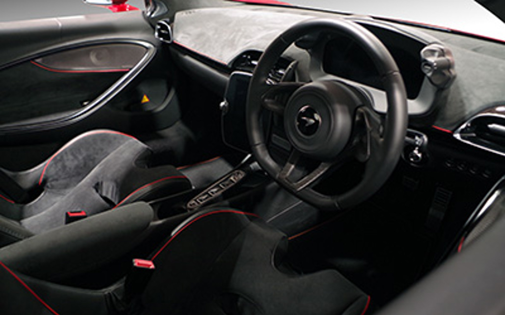 MCLAREN ARTURA 2024 2-Door Sedan