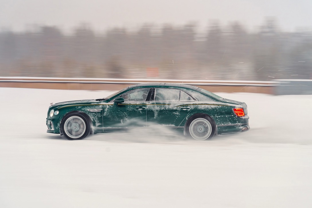Bentley Flying Spur Speed Winter Lap Record