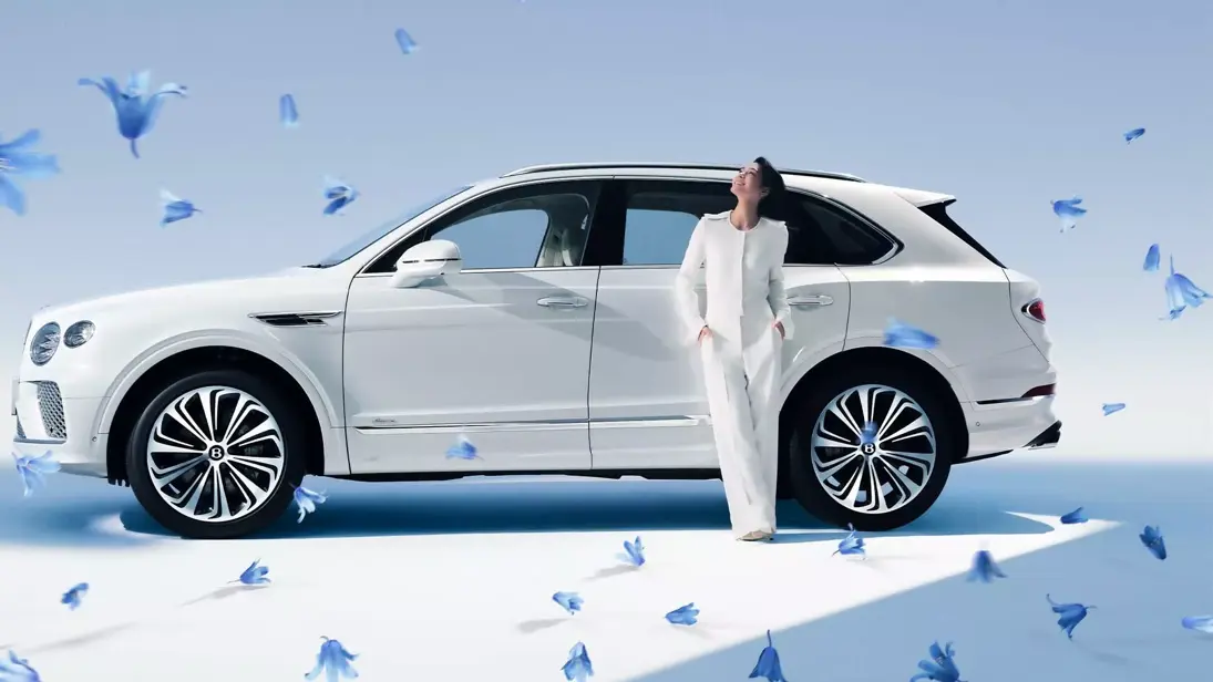 Bentley Bentayga Mulliner Something Blue