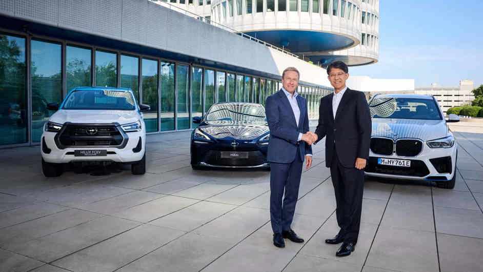 BMW Toyota hydrogen car