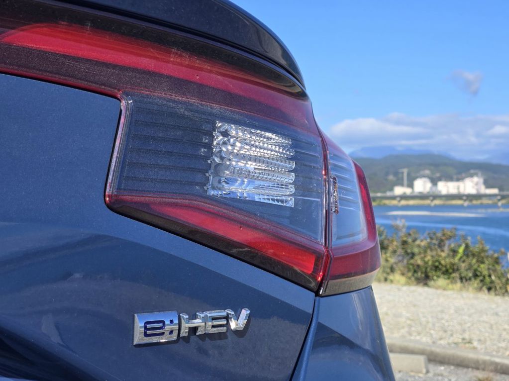 Honda Civic SR e:HEV hybrid.