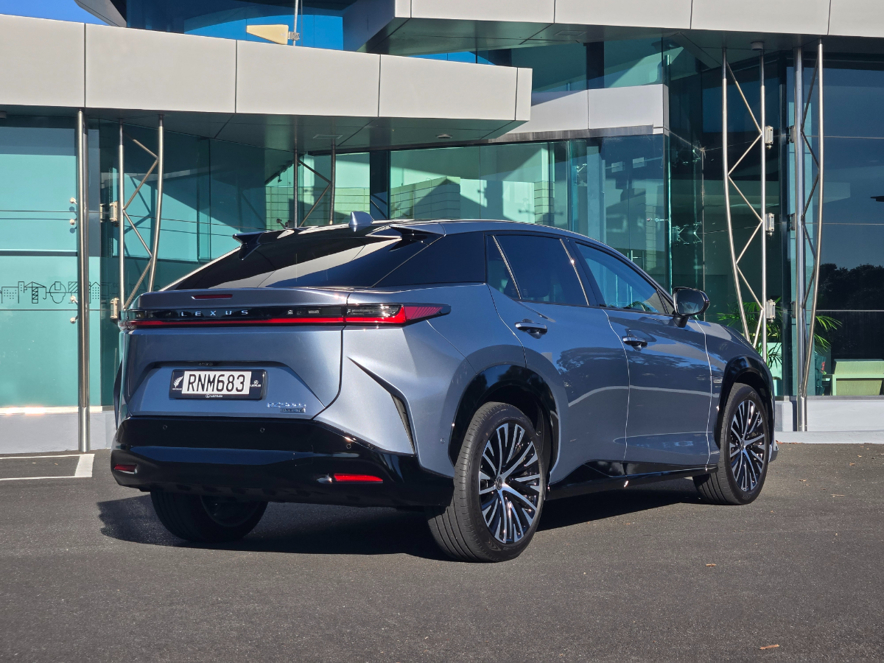 Lexus RZ 500e Dynamic.
