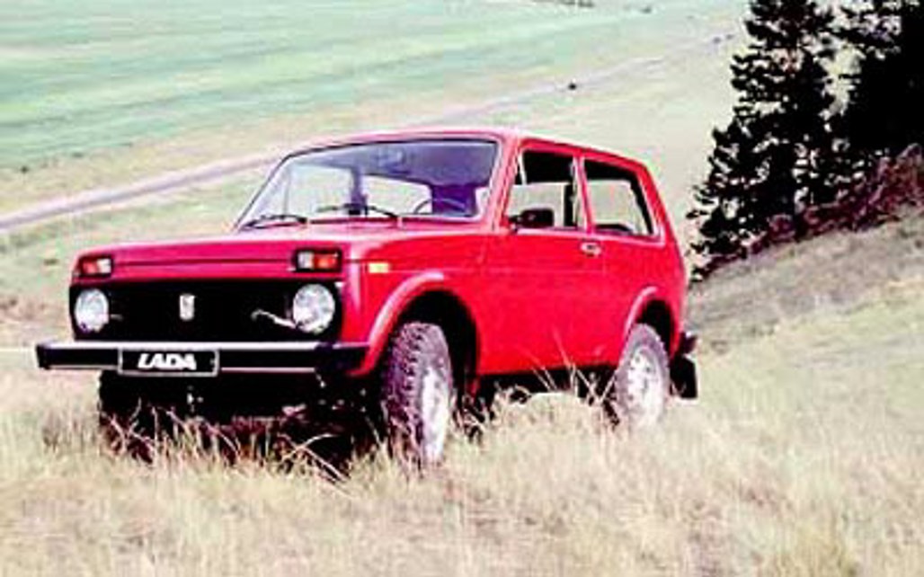 LADA TURIST 1996 3-Door SUV