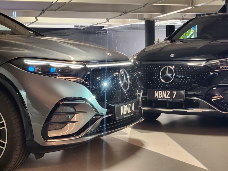 The QEQS SUV can be distinguished from the EQE by the full-width light bar at the front.