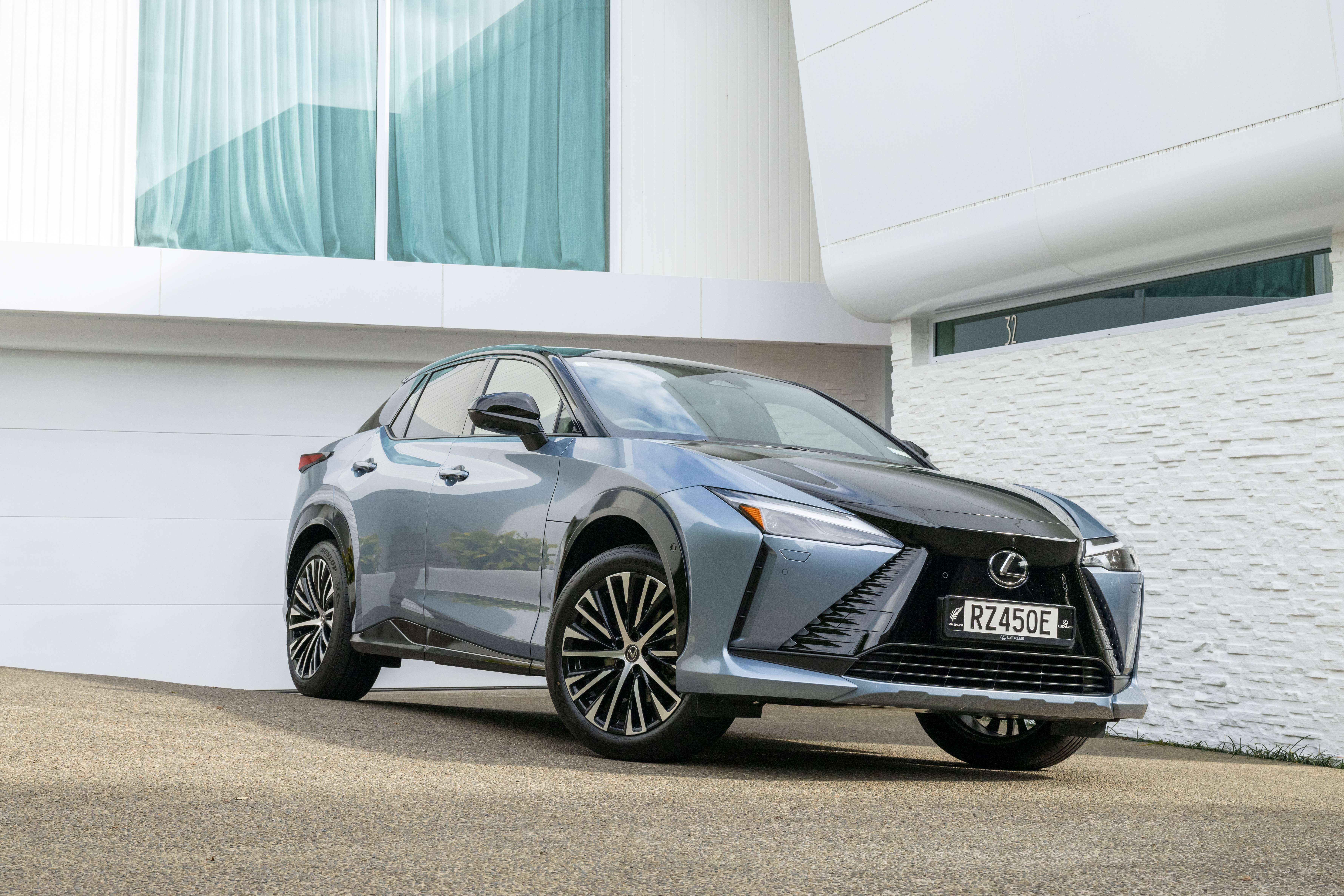Lexus sets new NZ sales record 2 months before year-end - Driven Car Guide