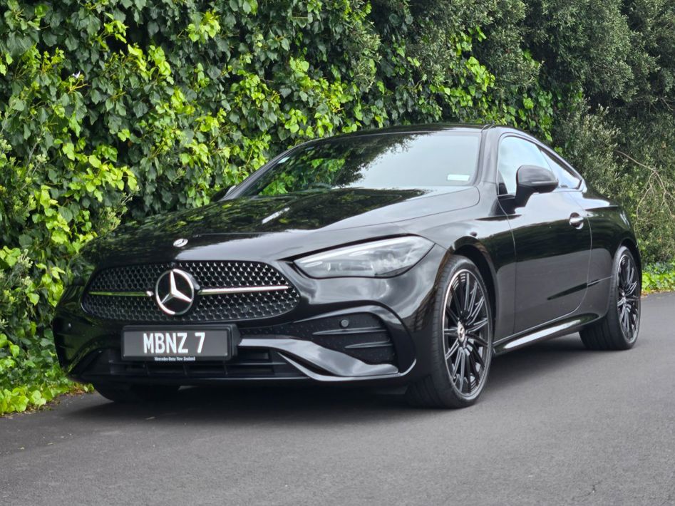 Mercedes-Benz CLE 300.