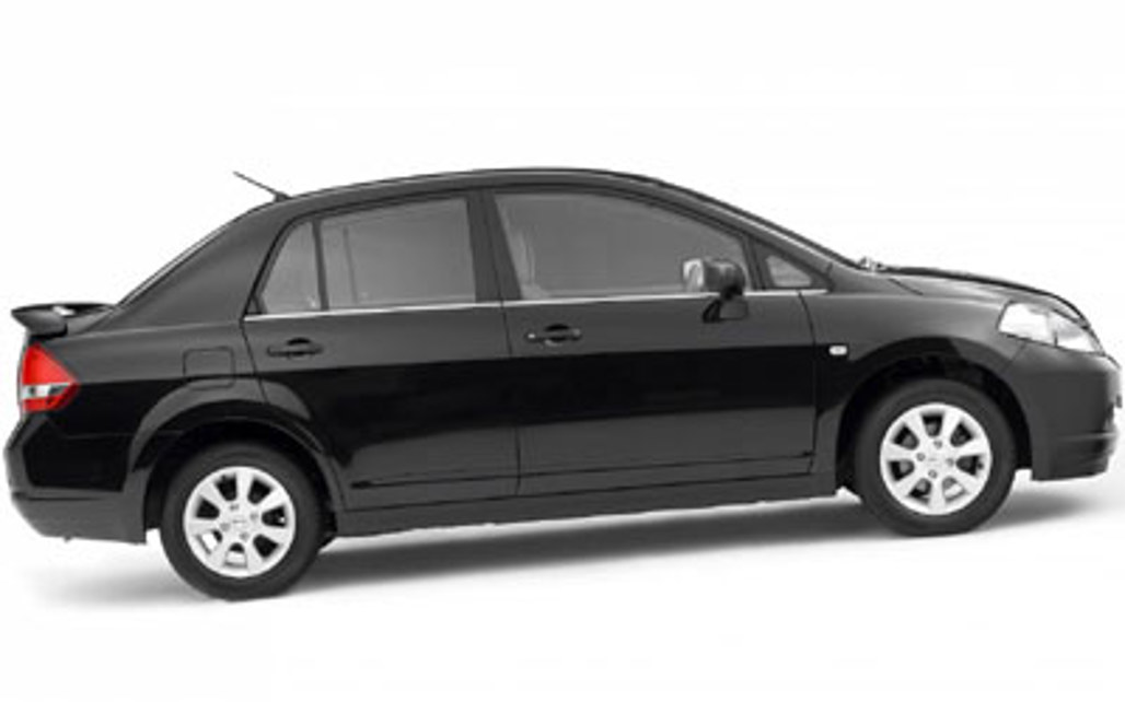NISSAN TIIDA 2009 4-Door Sedan
