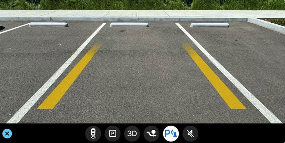 Next-gen Apple CarPlay rear camera