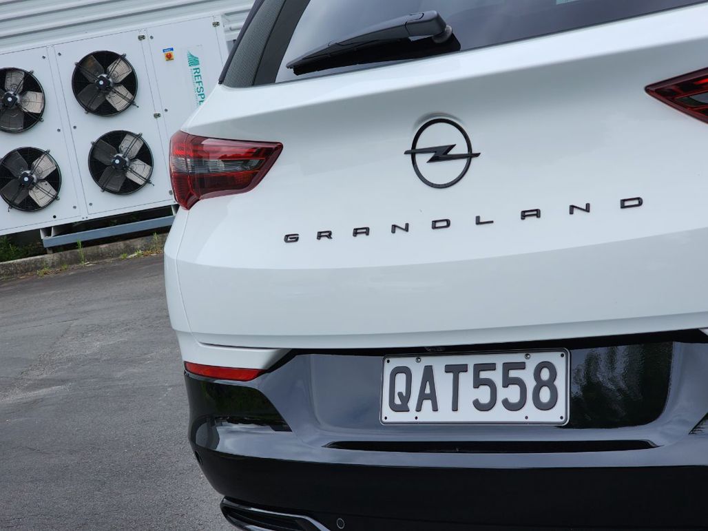Opel Grandland X plugs key gap in SUV lineup