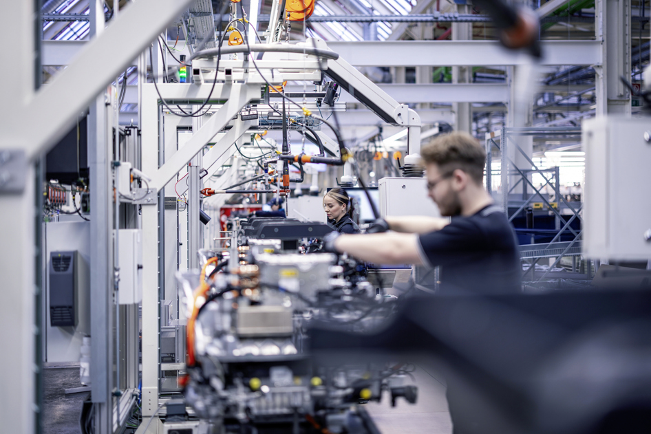 Mercedes-Benz Digital Factory Campus AI