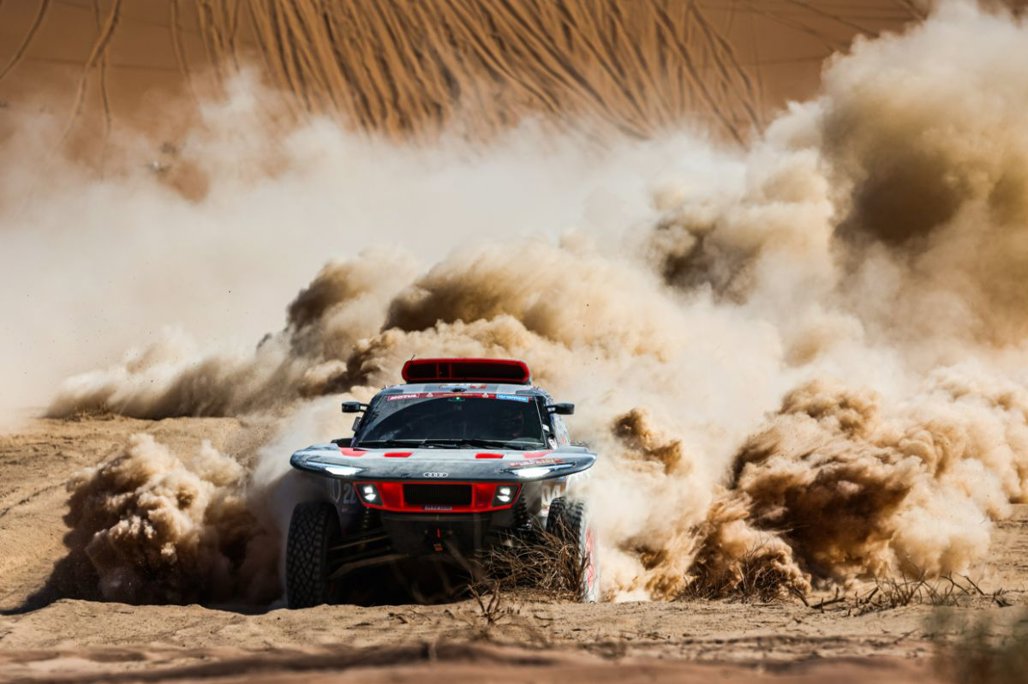 Audi RS Q etron first electricdrive car to win the Dakar Rally