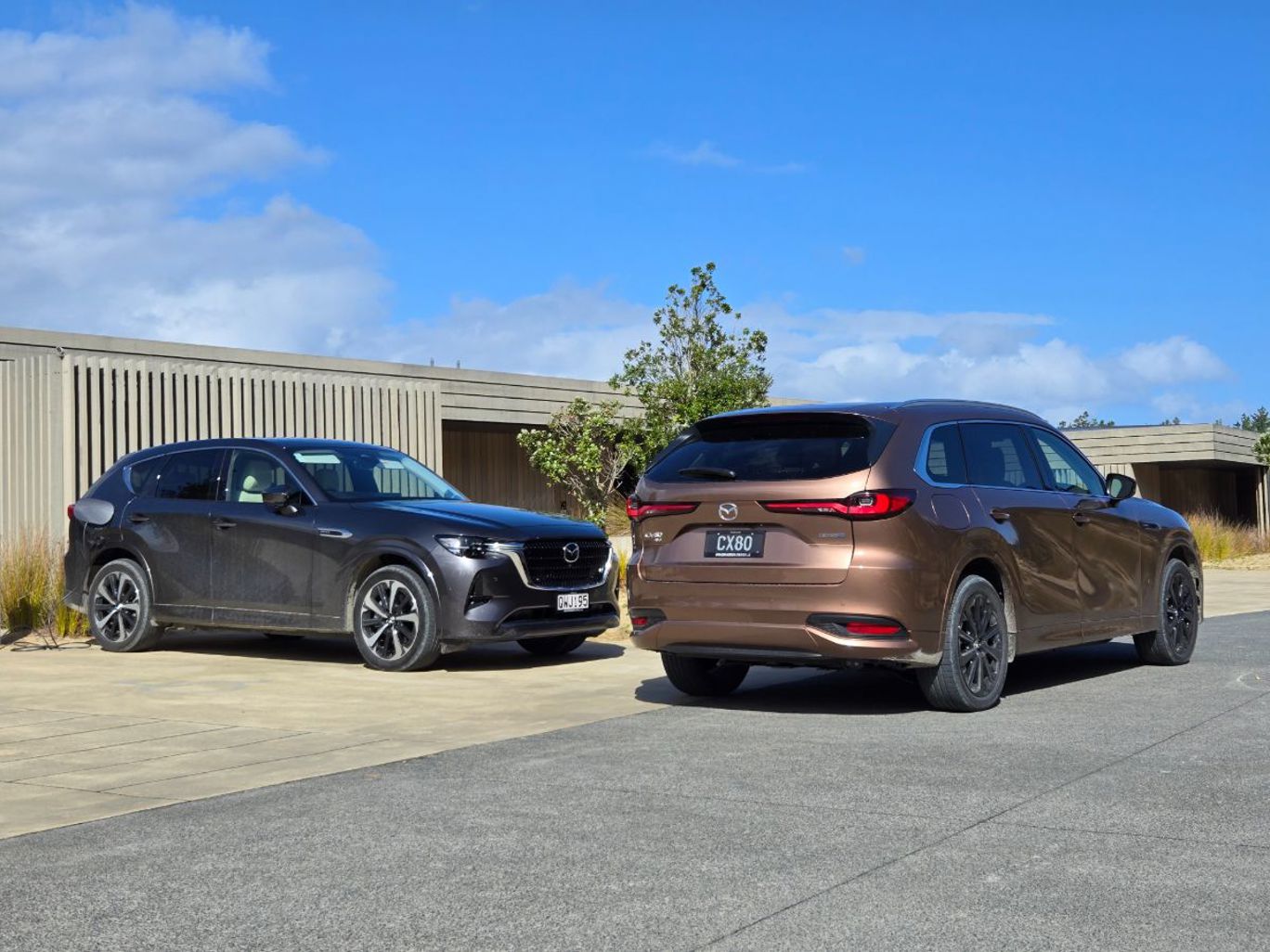 Mazda CX-80.