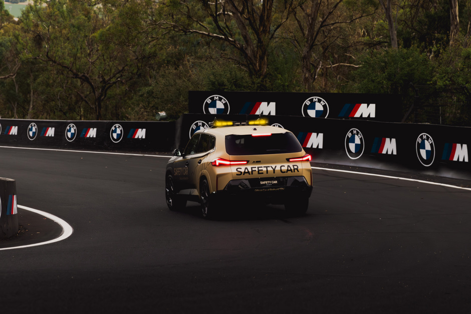 BMW XM safety car