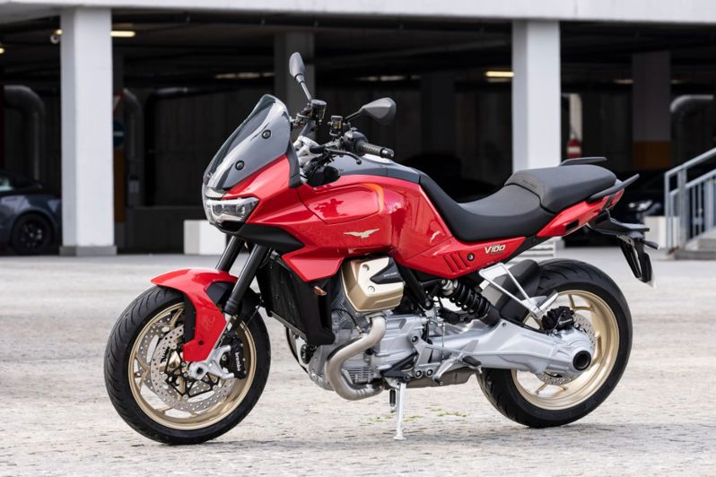 Moto Guzzi Mandello V100.