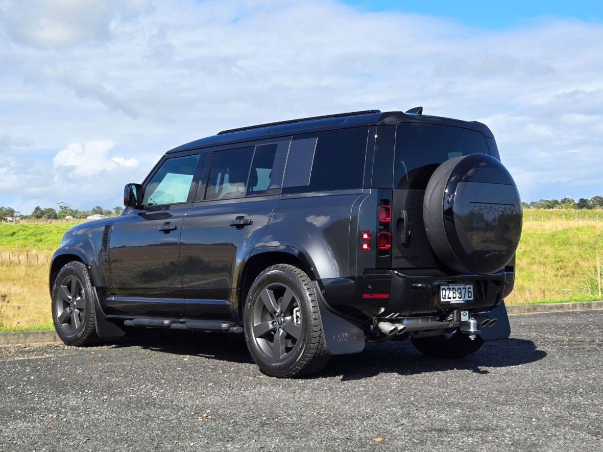 Land Rover Defender 110 425 Edition review.