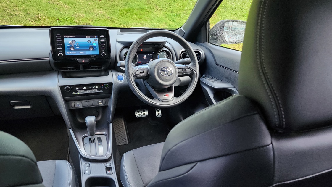 NEW Toyota Yaris Cross GR Sport (2023) - Interior and Exterior Details 