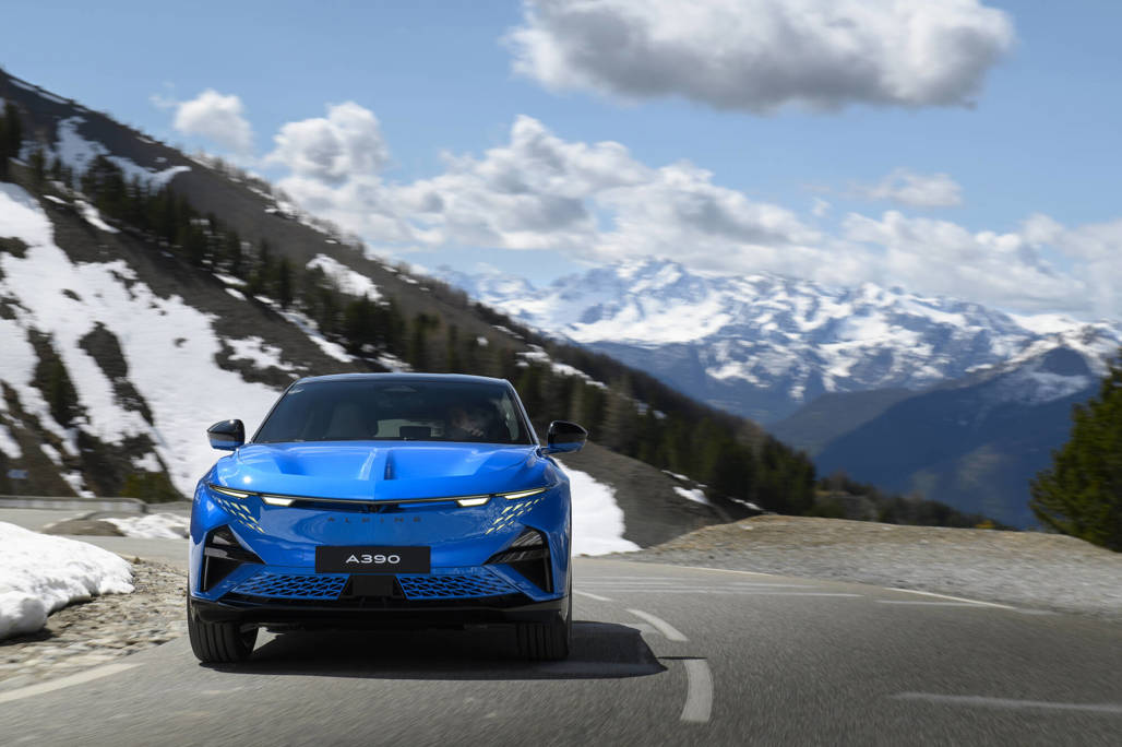 Alpine Alpine A390 revealed: all-electric sport fastback channels A110 spirit ...