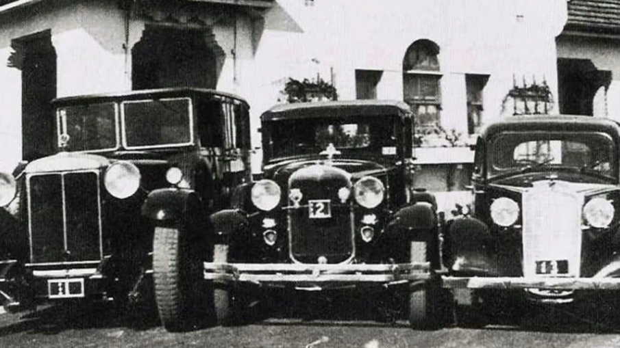 NSW 1 number plate Daimler
