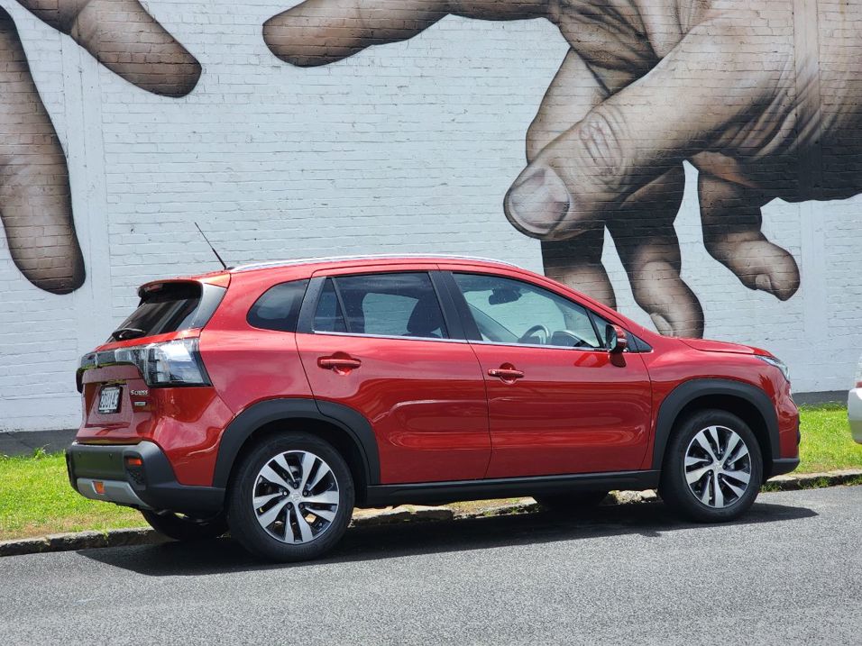 Suzuki S-Cross Hybrid JLX 2WD.