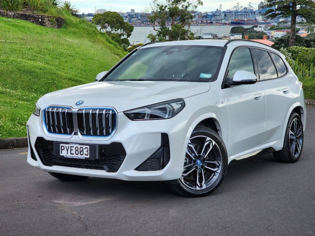BMW iX1 xDrive30 EV review: the small SUV that squares off against