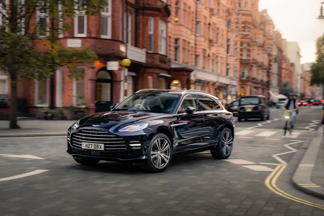 Aston Martin DBX GT