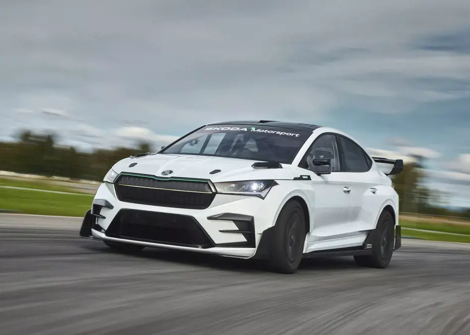 Skoda Enyaq RS Race concept